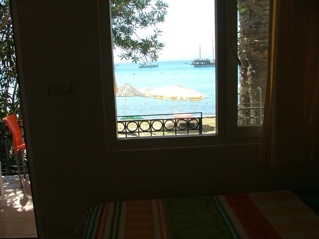 Meteor Beach Hotel Turgutreis Rom bilde